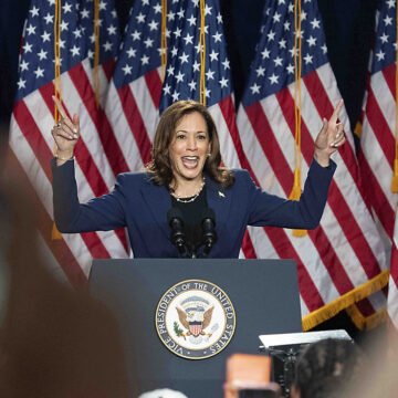 Kathy Castor Backs Kamala Harris: A Democratic Power Move in Tampa