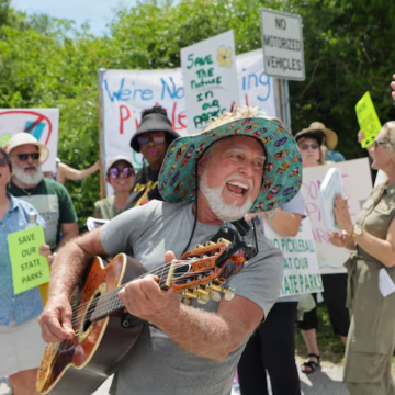 Florida lawmaker files bill to prohibit golf courses, hotels on state parks